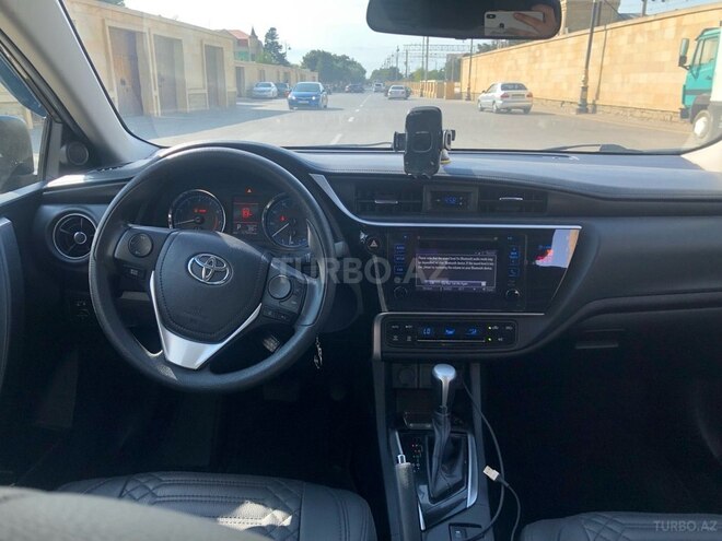 Toyota Corolla 2018, 92,518 km - 1.8 л - Bakı
