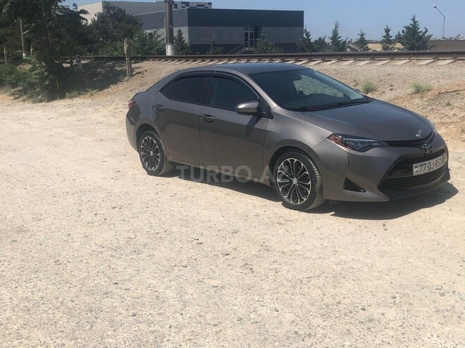 Toyota Corolla 2018, 92,518 km - 1.8 л - Bakı