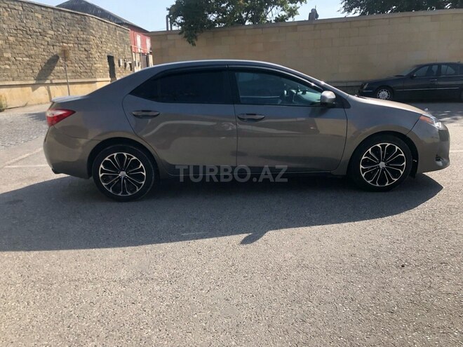 Toyota Corolla 2018, 92,518 km - 1.8 л - Bakı