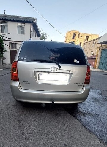 Toyota Corolla 2006, 268,000 km - 1.4 l - Bakı