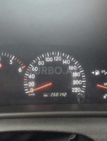 Toyota Corolla 2006, 268,000 km - 1.4 l - Bakı