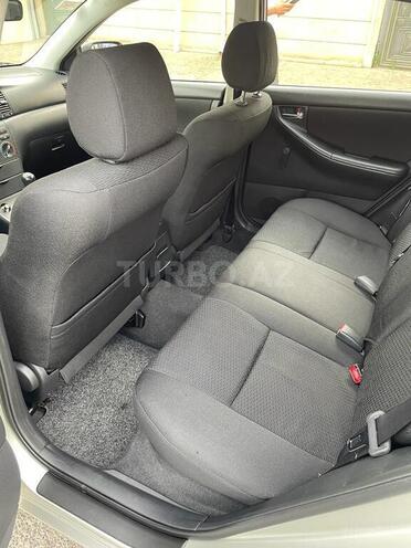 Toyota Corolla 2005, 111,000 km - 1.4 l - Bakı
