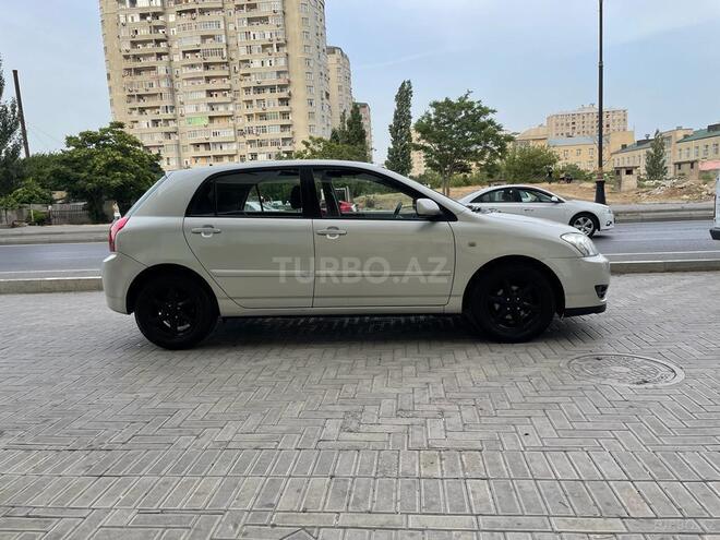 Toyota Corolla 2005, 111,000 km - 1.4 l - Bakı