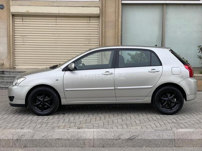Toyota Corolla 2005, 111,000 km - 1.4 l - Bakı