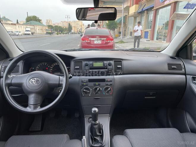 Toyota Corolla 2005, 111,000 km - 1.4 l - Bakı
