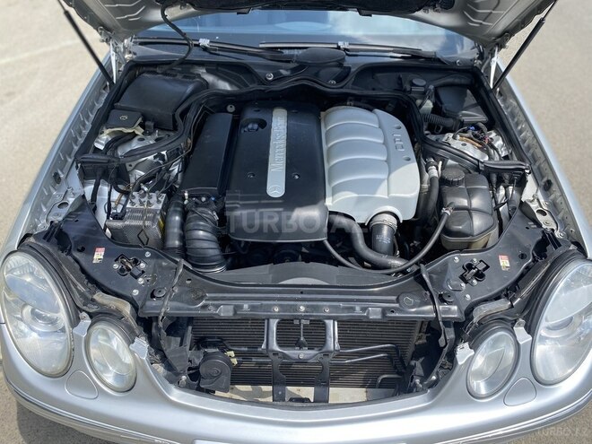 Mercedes E 220 2002, 300,000 km - 2.2 l - Gəncə