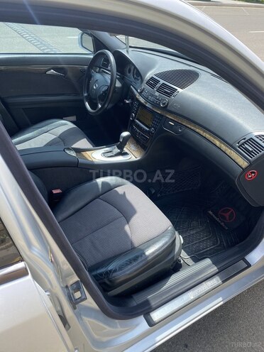 Mercedes E 220 2002, 300,000 km - 2.2 l - Gəncə