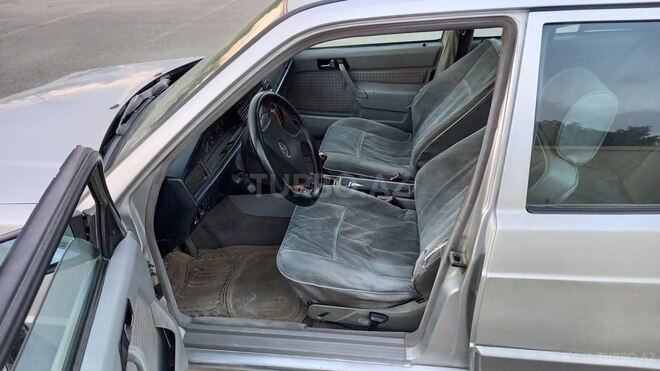 Mercedes 190 1992, 250,000 km - 2.0 л - Sumqayıt