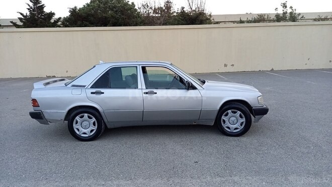 Mercedes 190 1992, 250,000 km - 2.0 л - Sumqayıt