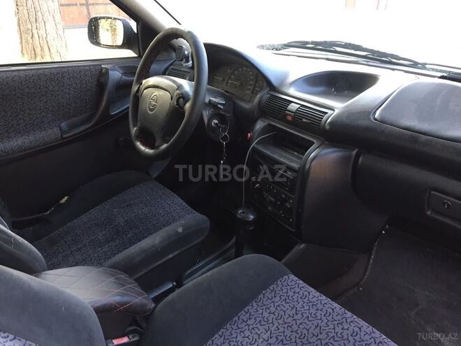 Opel Astra 1996, 300,000 km - 1.6 l - Bakı