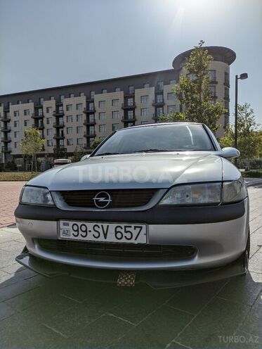 Opel Vectra 1996, 345,000 km - 1.6 l - Bakı