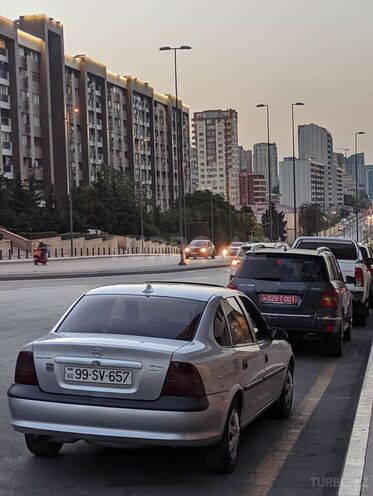Opel Vectra 1996, 345,000 km - 1.6 l - Bakı
