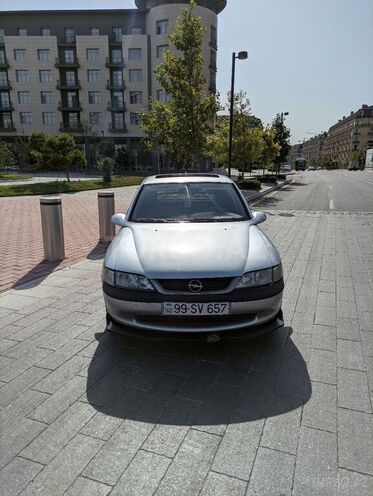Opel Vectra 1996, 345,000 km - 1.6 l - Bakı