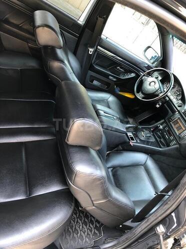 BMW 530 2001, 300,000 km - 3.0 l - Bakı