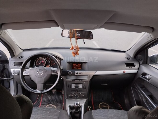 Opel Astra 2005, 290,000 km - 1.6 л - Bakı