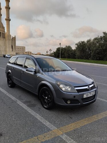 Opel Astra 2005, 290,000 km - 1.6 л - Bakı