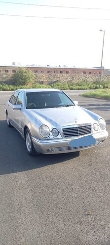Mercedes E 220 1998, 358,000 km - 2.2 l - Bakı