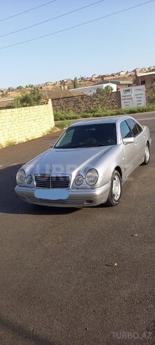 Mercedes E 220 1998, 358,000 km - 2.2 l - Bakı