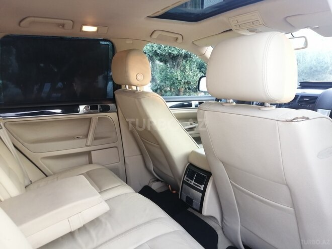 Volkswagen Touareg 2004, 247,589 km - 3.2 l - Xırdalan