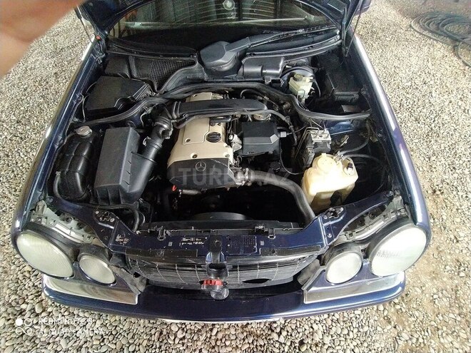 Mercedes E 200 1998, 292,000 km - 2.0 l - Saatlı