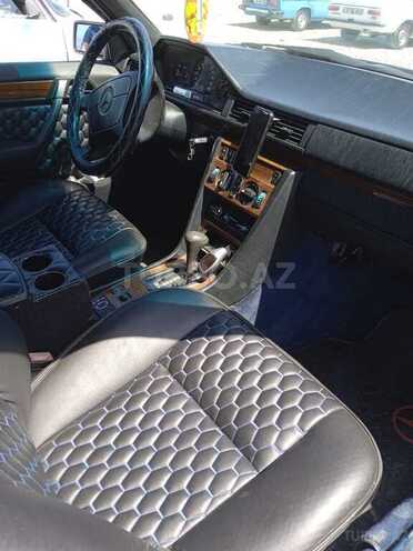 Mercedes E 220 1995, 456,987 km - 2.2 л - Tovuz