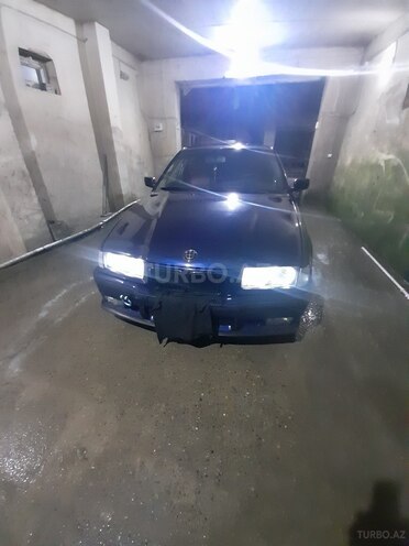 BMW 318 1997, 123,000 km - 1.8 l - Sabirabad