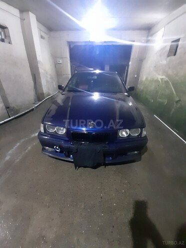 BMW 318 1997, 123,000 km - 1.8 l - Sabirabad