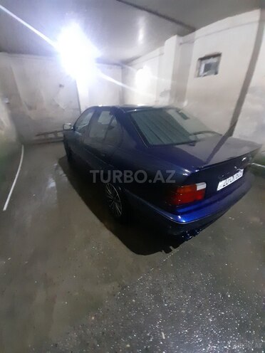 BMW 318 1997, 123,000 km - 1.8 l - Sabirabad