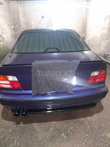 BMW 318 1997, 123,000 km - 1.8 l - Sabirabad