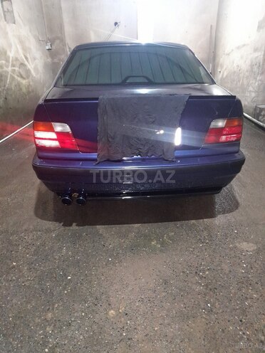 BMW 318 1997, 123,000 km - 1.8 l - Sabirabad
