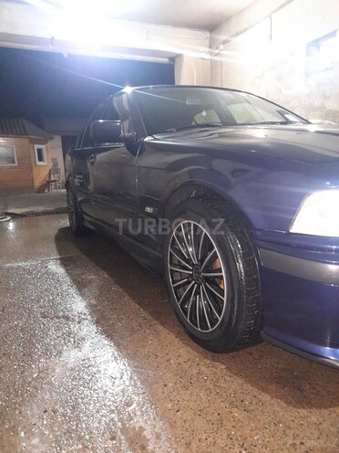 BMW 318 1997, 123,000 km - 1.8 l - Sabirabad