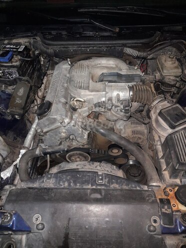 BMW 318 1997, 123,000 km - 1.8 l - Sabirabad
