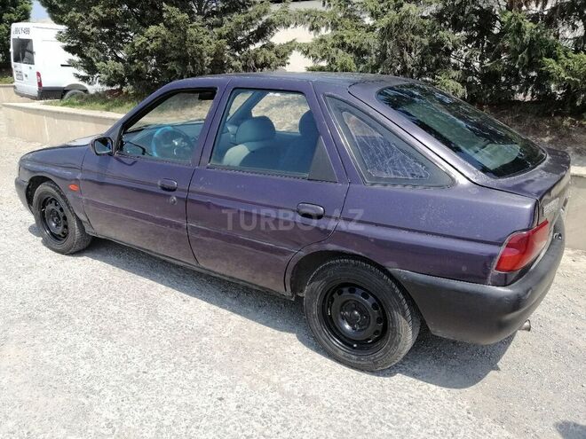 Ford Escort 1998, 100,000 km - 1.6 л - Sumqayıt
