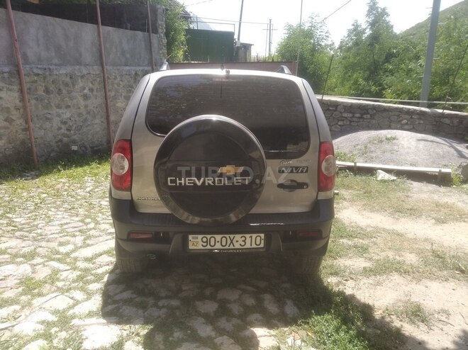 Chevrolet Niva 2008, 248,920 km - 1.7 l - Şəki