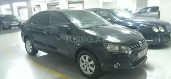 Volkswagen Polo 2012, 369,000 km - 1.6 l - Bakı
