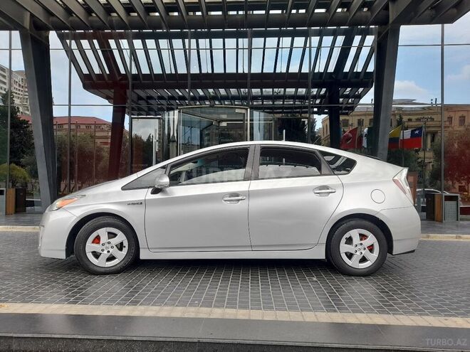 Toyota Prius 2011, 186,684 km - 1.8 l - Bakı