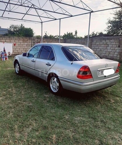 Mercedes C 180 1996, 398,770 km - 1.8 l - Qax