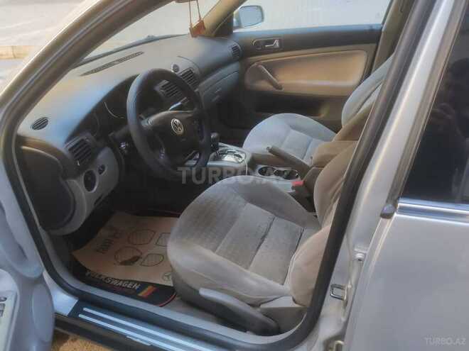 Volkswagen Passat 2003, 270,000 km - 1.8 l - Bakı