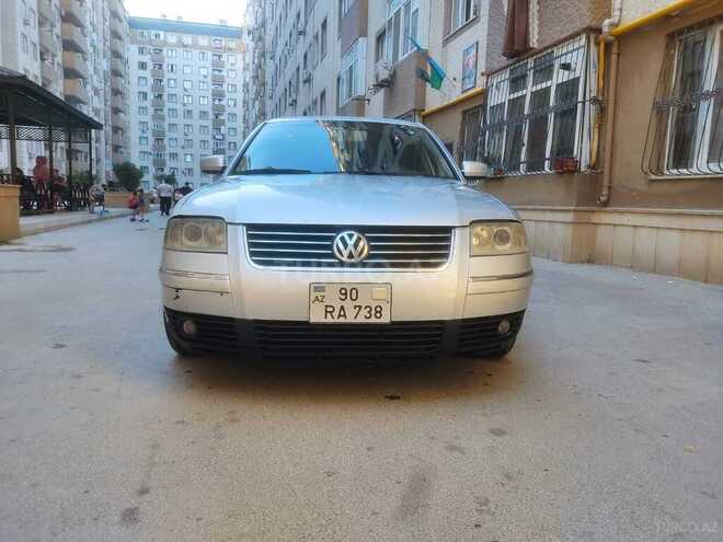 Volkswagen Passat 2003, 270,000 km - 1.8 l - Bakı