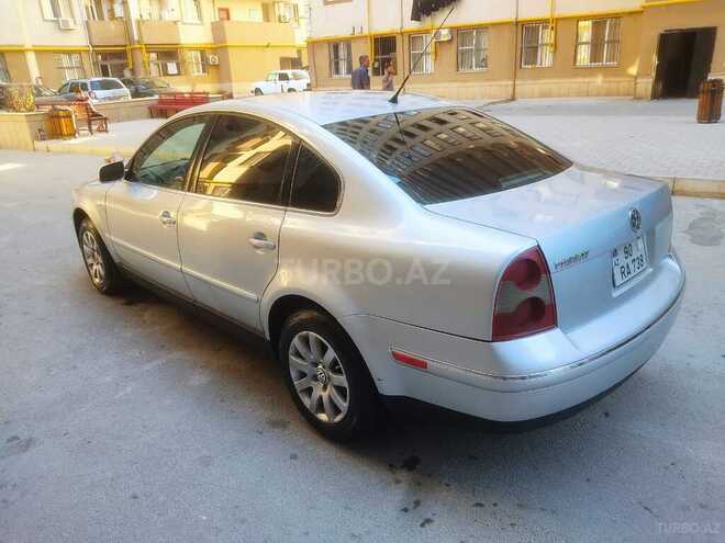 Volkswagen Passat 2003, 270,000 km - 1.8 l - Bakı