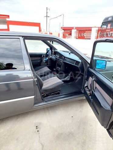 Mercedes 190 1992, 190,000 km - 2.0 l - Sabirabad