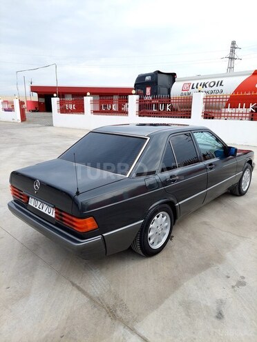 Mercedes 190 1992, 190,000 km - 2.0 l - Sabirabad