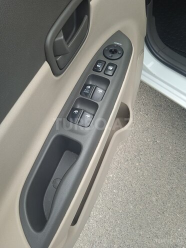 Hyundai Accent 2009, 100,500 km - 1.4 л - Gəncə