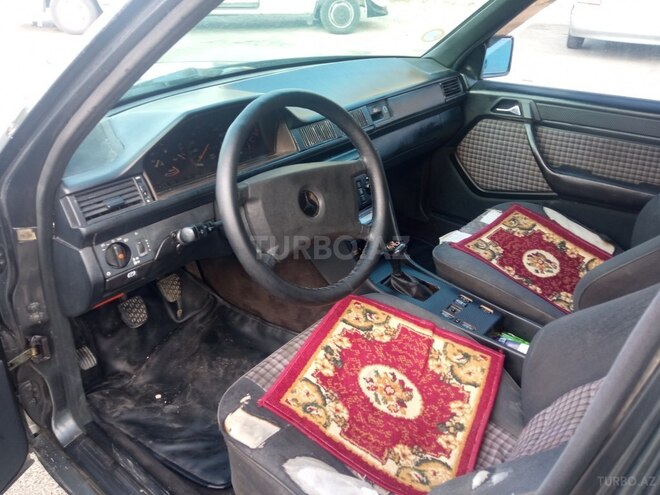 Mercedes E 230 1990, 365,456 km - 2.3 l - Bakı