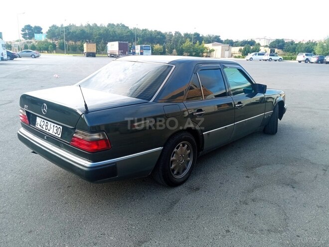 Mercedes E 230 1990, 365,456 km - 2.3 l - Bakı