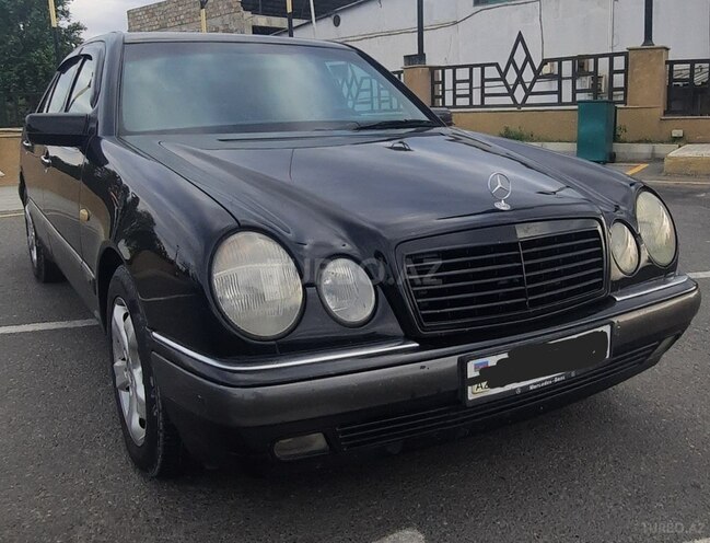 Mercedes E 240 1998, 529,210 km - 2.4 l - Bərdə