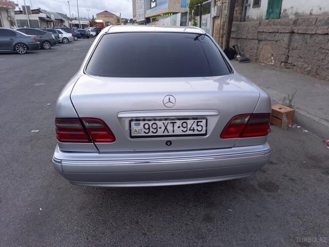 Mercedes E 220 1999, 550,542 km - 2.2 л - Bakı