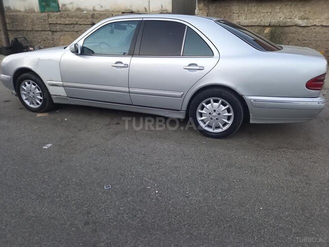 Mercedes E 220 1999, 550,542 km - 2.2 л - Bakı