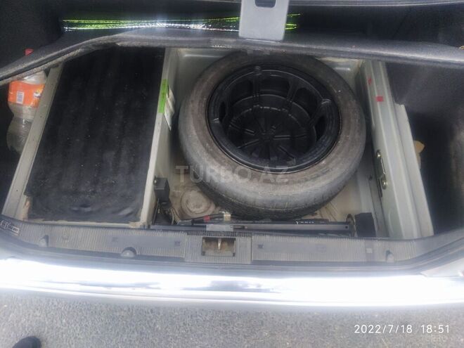 Mercedes E 240 1998, 256,000 km - 2.4 l - Bakı