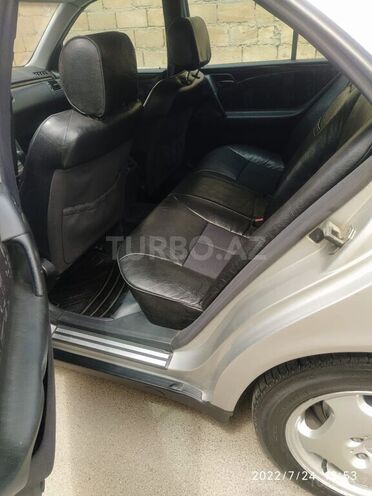Mercedes E 240 1998, 256,000 km - 2.4 l - Bakı